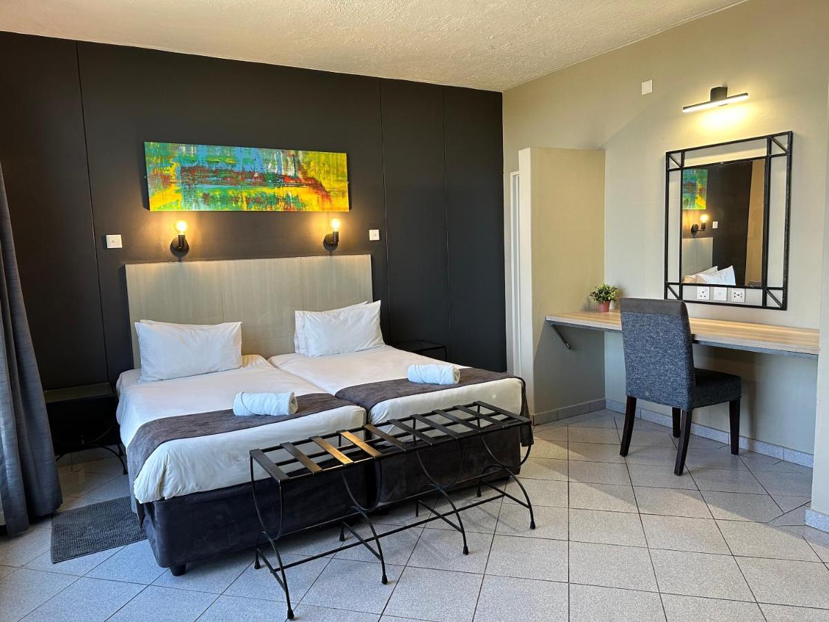 N1 Hotel Samora Machel 하라레 외부 사진