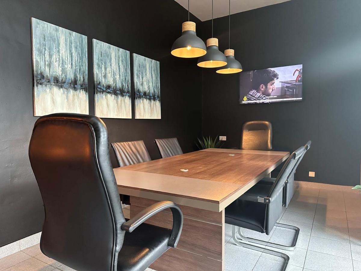N1 Hotel Samora Machel 하라레 외부 사진